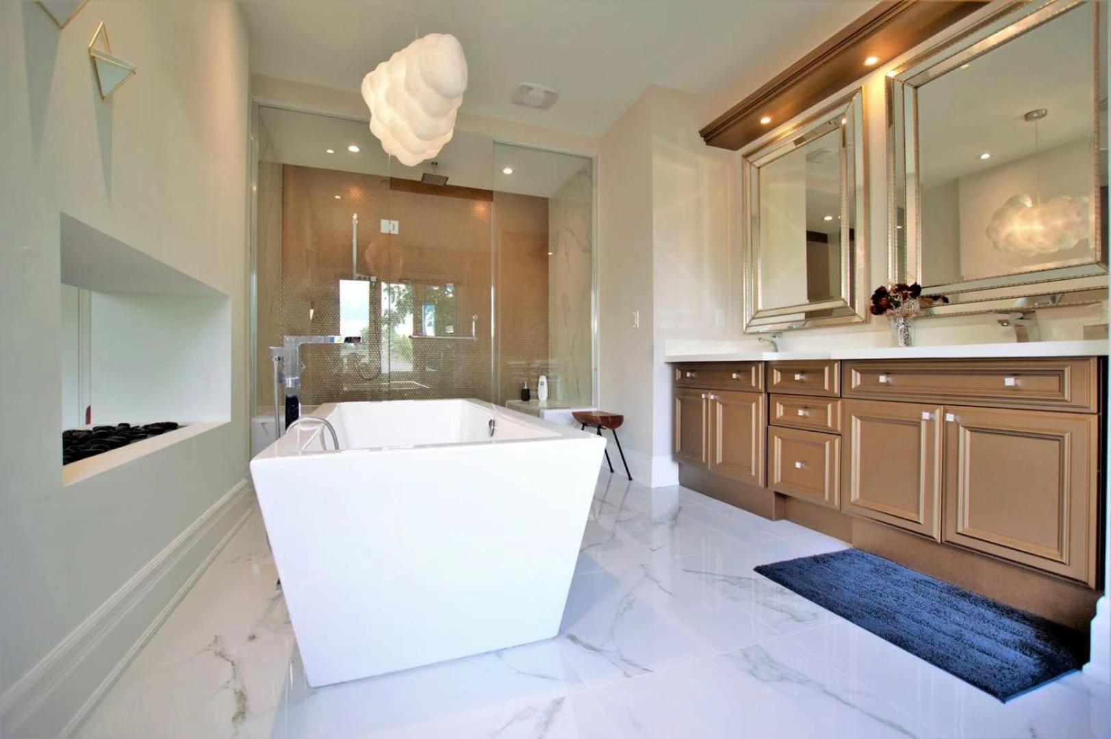 Modernized Five Bedroom Villa Richmond Hill Exterior photo